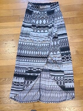 No Boundaries Black and White Aztec Print Maxi Skirt